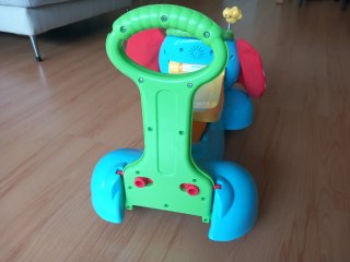 Andador / correpasillos Elefante Fisher Price