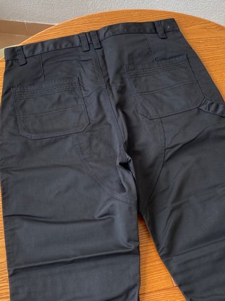 Lote de ropa de trabajo nuevo, Site