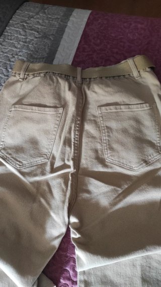 Pantalón cargo beige mujer