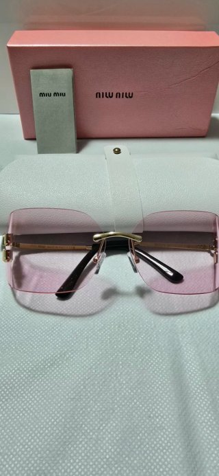 Gafas Miu Miu Rosas y Doradas