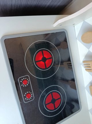 Cocina de juguete de madera