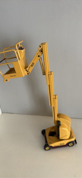 Maqueta Joal Grove Manlift Toucan