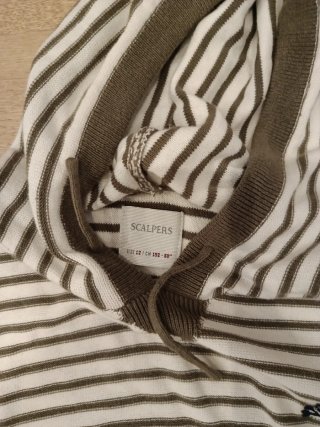 Conjunto Ropa: Sudadera ,Polo y pantalón  Scalpers