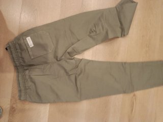 Conjunto Ropa: Sudadera ,Polo y pantalón  Scalpers