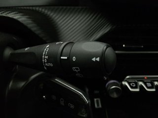 Peugeot 2008 Allure Puretech 100 S&S 6 Vel. MAN
