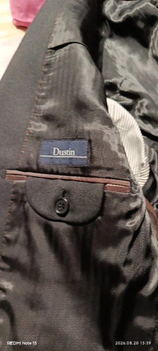 Traje de vestir negro de la marca dustin talla 52