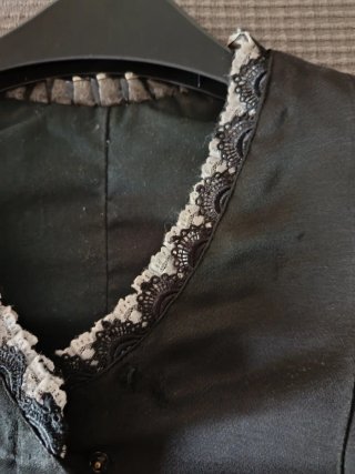 Corpiño de alicantina para belleza o dama