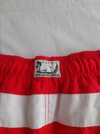 Bañador chico rojo y blanco