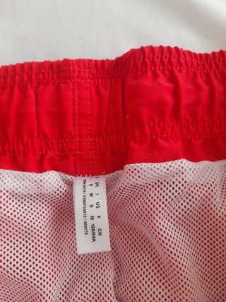 Bañador chico rojo y blanco