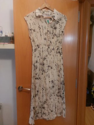 Vestido estampado beige y marrón