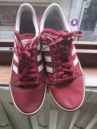 Zapatillas Adidas Rojas y Blancas