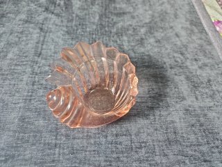 Decoración de cristal rosa