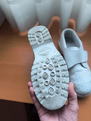 Zapatos Sanitarios Blancos Talla 38 unisex