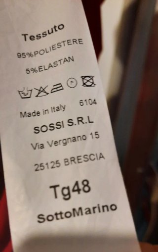 Tuta elegante palazzo rossa