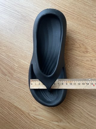 Chancletas negras plataforma talla 35-36