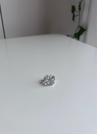 Anillo plateado ajustable