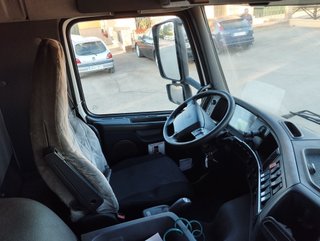 Volvo FM 410-CAMIONES PORTAMAQUINARIAS