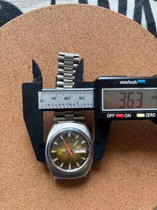 Reloj Akita Automático Día-Fecha