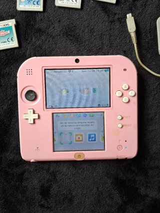 Nintendo 2DS Rosa + 5 Juegos 3DS