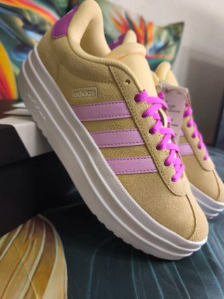 Zapatilla VL Court Bold Rosa y Amarillo 38 2/3