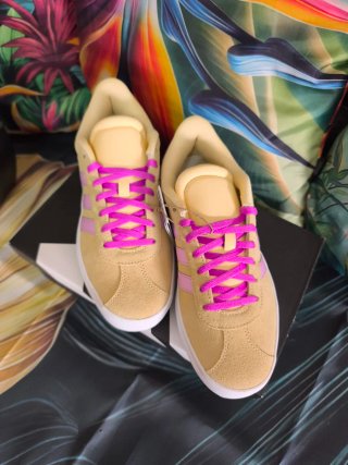 Zapatilla VL Court Bold Rosa y Amarillo 38 2/3