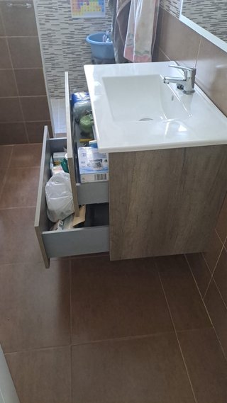 Mueble de baño madera y cerámica