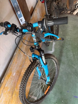 Bicicleta BTWIN Azul y Negra de montaña 340/500