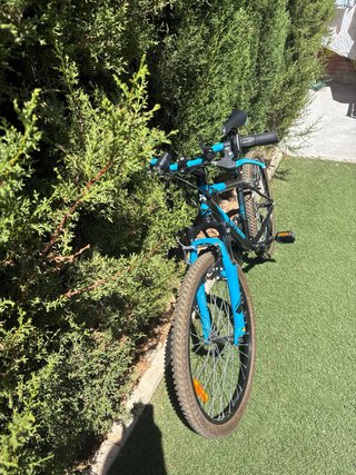 Bicicleta BTWIN Azul y Negra de montaña 340/500