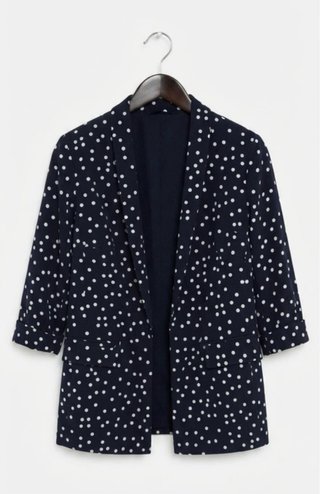 Blazer azul con lunares blancos