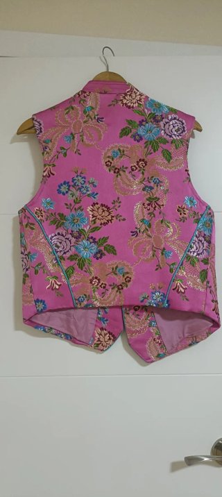 Chaleco fallero estampado floral