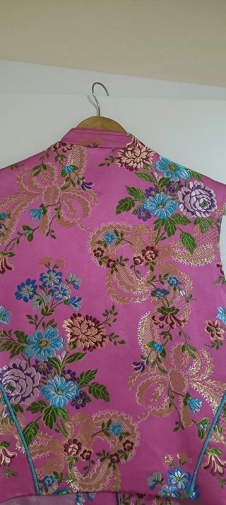 Chaleco fallero estampado floral