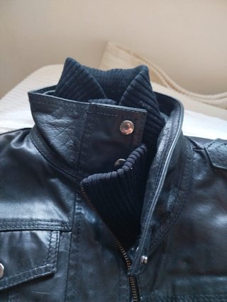 Chaqueta de cuero negra