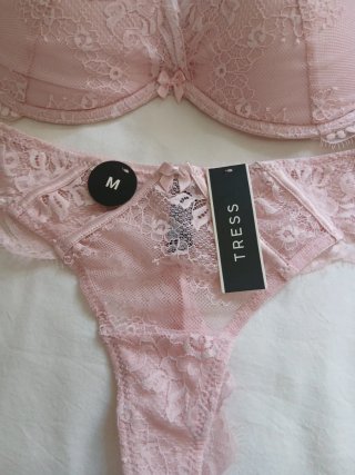 Conjunto lencería rosa