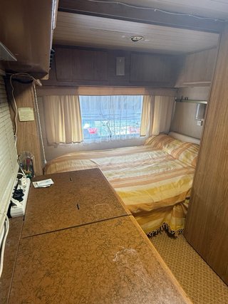 CARAVANA TOTALMENTE EQUIPADA EN CAMPING NAVARRETE