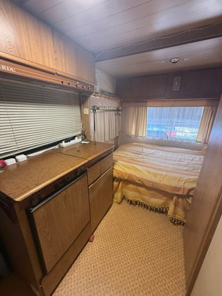 CARAVANA TOTALMENTE EQUIPADA EN CAMPING NAVARRETE