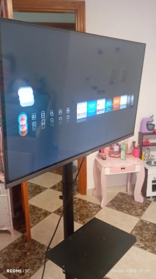 Televisor Xiaomi 32 con soporte