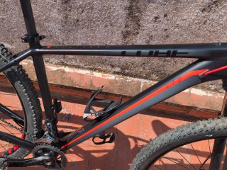 Bicicleta Cube 29 LTD Negra/Naranja
