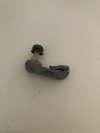 Auriculares negros con estuche ampliador sonido