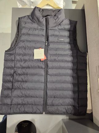 Chaleco acolchado Calvin Klein negro