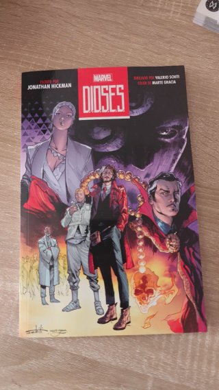 Marvel premiere Dioses