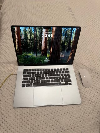 MacBook Air M4 2025 Azul Cielo + Apple Magic Mouse
