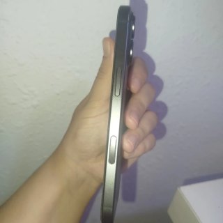 iPhone 17 Gris