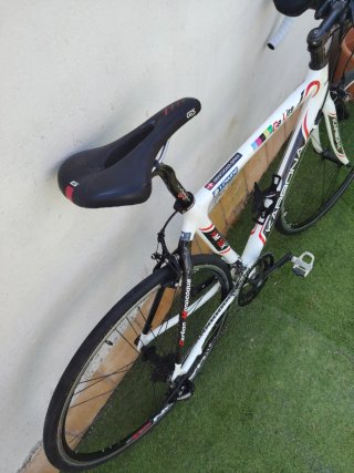 Bicicleta de carretera Karbona Ge Lite