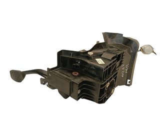 PEDAL EMBRAGUE MERCEDES-BENZ CLASE C (BM 203) BER