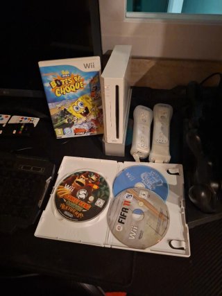 Pack Nintendo Wii con juegos y mandos