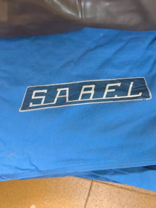 Tienda de campaña azul