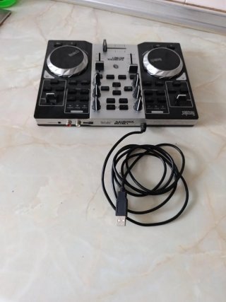 Mesa DJ Hercules DJControl Instinct