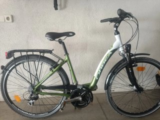 Bicicleta Orbea Verde y Blanca