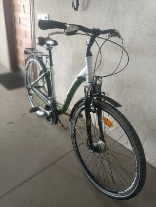 Bicicleta Orbea Verde y Blanca