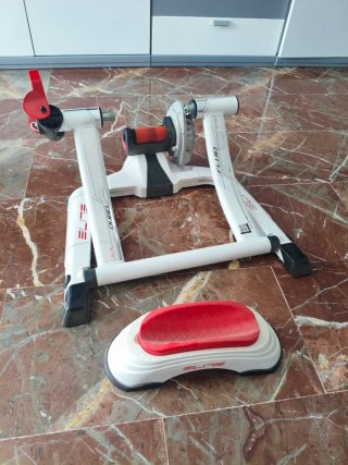 Rodillo Entrenamiento Elite Fluid